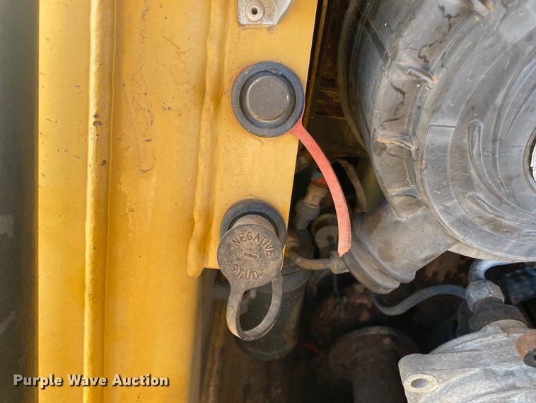 image for item DL1497 2005 ASV RC-100  tracked skid steer loader