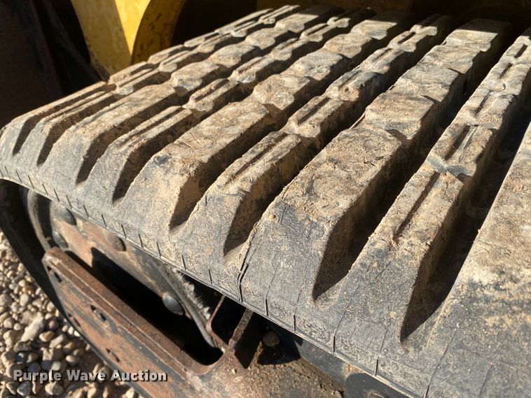 image for item DL1497 2005 ASV RC-100  tracked skid steer loader