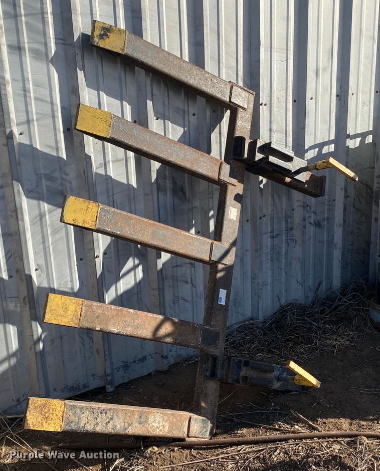 image for item DL1497 2005 ASV RC-100  tracked skid steer loader