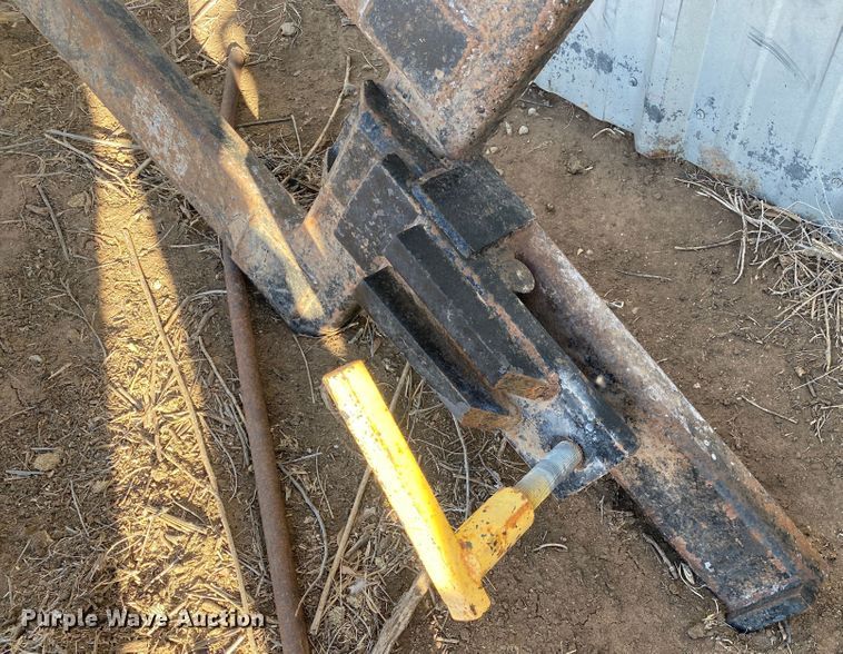 image for item DL1497 2005 ASV RC-100  tracked skid steer loader