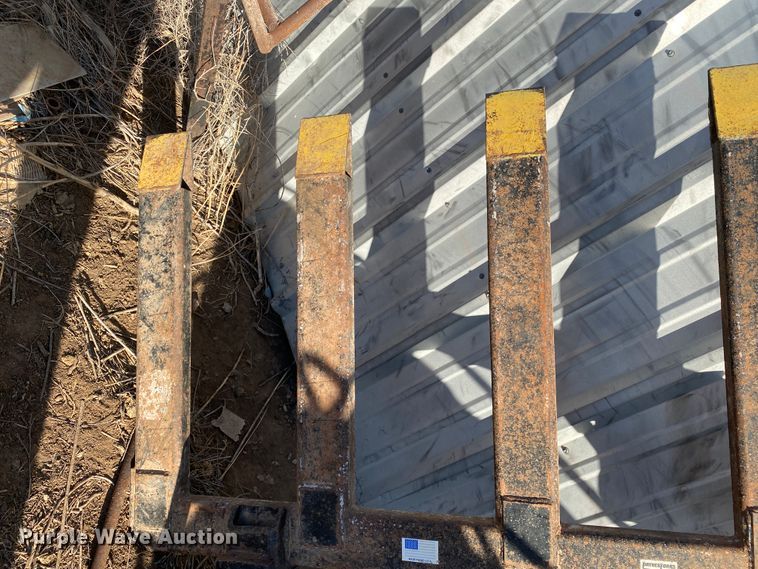 image for item DL1497 2005 ASV RC-100  tracked skid steer loader