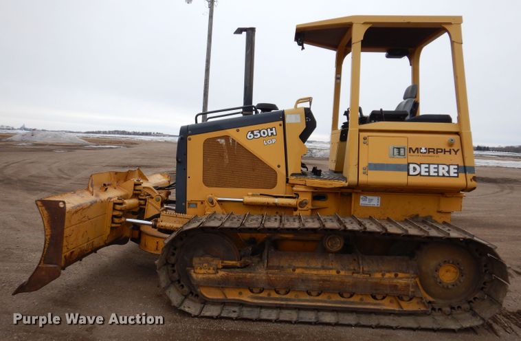 image for item DL5918 2000 John Deere 650H LGP  dozer