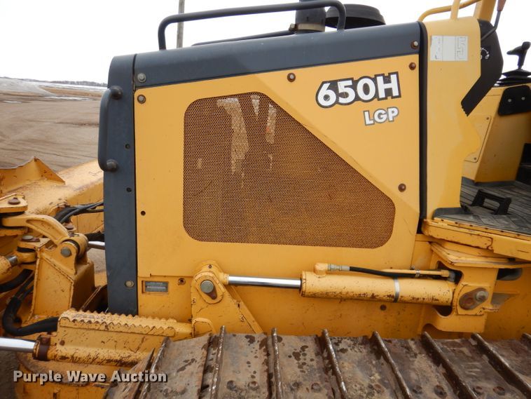 image for item DL5918 2000 John Deere 650H LGP  dozer