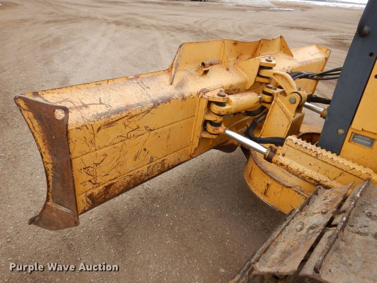 image for item DL5918 2000 John Deere 650H LGP  dozer