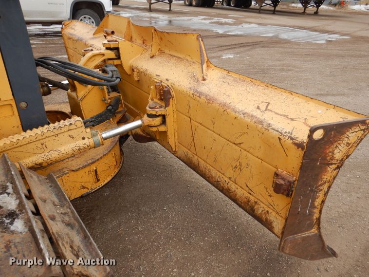 image for item DL5918 2000 John Deere 650H LGP  dozer