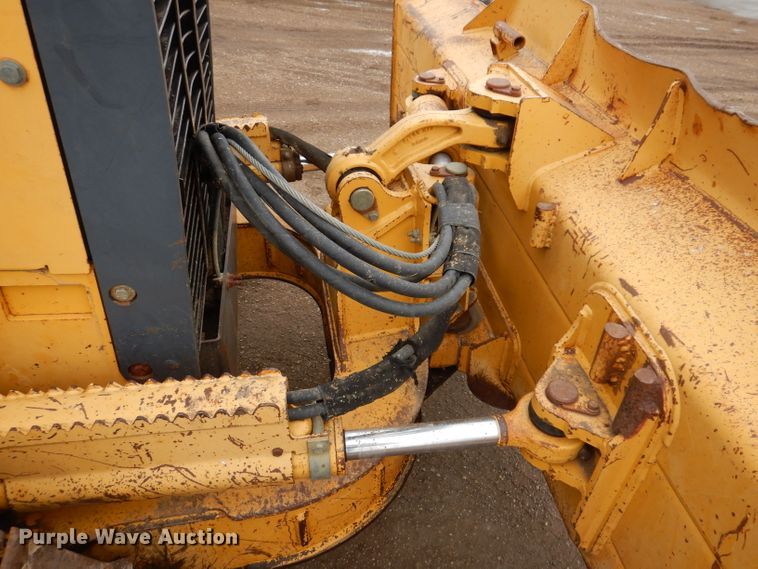 image for item DL5918 2000 John Deere 650H LGP  dozer