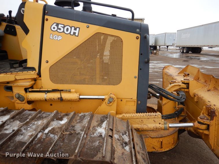 image for item DL5918 2000 John Deere 650H LGP  dozer