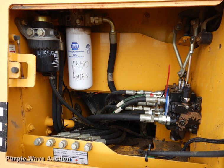 image for item DL5918 2000 John Deere 650H LGP  dozer