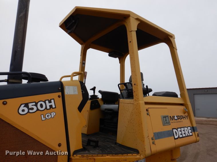 image for item DL5918 2000 John Deere 650H LGP  dozer