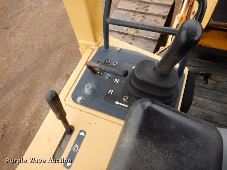 image for item DL5918 2000 John Deere 650H LGP  dozer