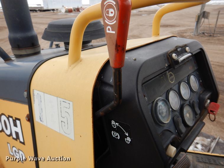 image for item DL5918 2000 John Deere 650H LGP  dozer