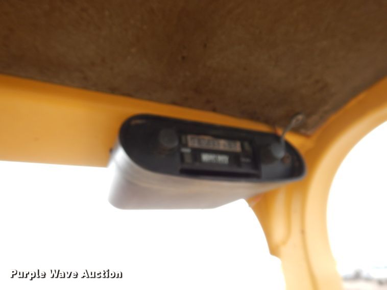 image for item DL5918 2000 John Deere 650H LGP  dozer