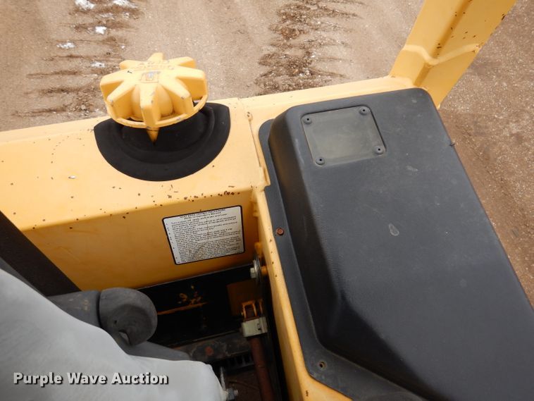 image for item DL5918 2000 John Deere 650H LGP  dozer