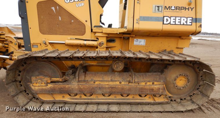 image for item DL5918 2000 John Deere 650H LGP  dozer