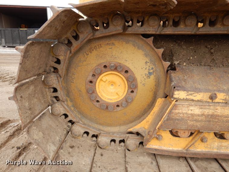 image for item DL5918 2000 John Deere 650H LGP  dozer