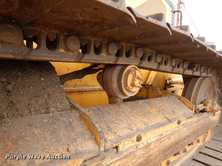 image for item DL5918 2000 John Deere 650H LGP  dozer