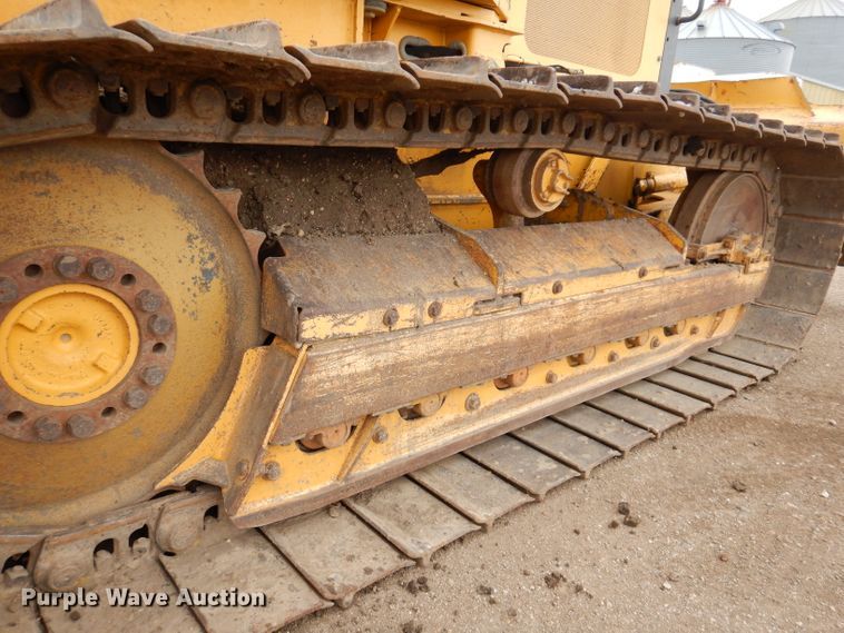 image for item DL5918 2000 John Deere 650H LGP  dozer