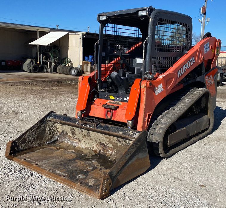 image for item DL6823 2017 Kubota SVL75-2  tracked skid steer loader