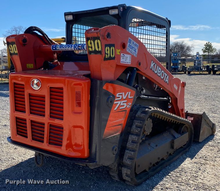 image for item DL6823 2017 Kubota SVL75-2  tracked skid steer loader