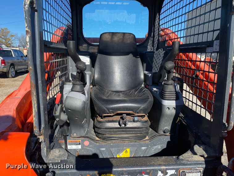 image for item DL6823 2017 Kubota SVL75-2  tracked skid steer loader