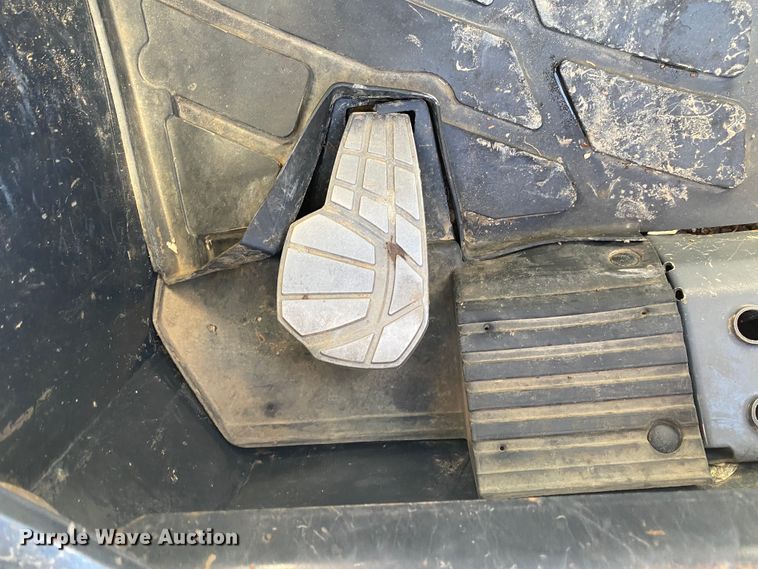 image for item DL6823 2017 Kubota SVL75-2  tracked skid steer loader