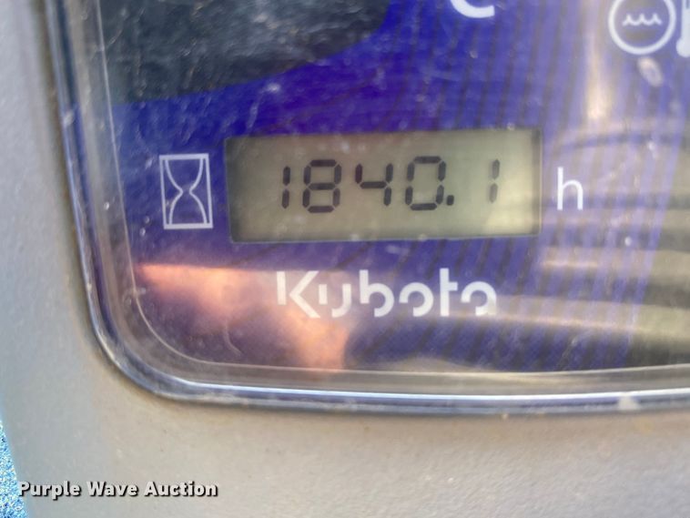 image for item DL6823 2017 Kubota SVL75-2  tracked skid steer loader