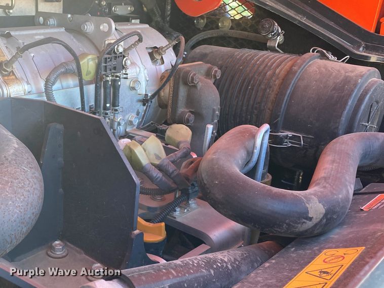 image for item DL6823 2017 Kubota SVL75-2  tracked skid steer loader