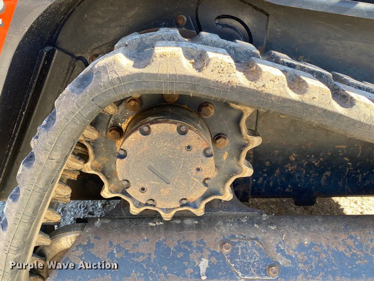 image for item DL6823 2017 Kubota SVL75-2  tracked skid steer loader