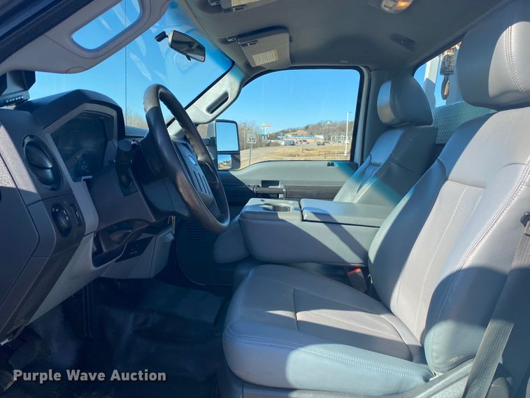 image for item DL6905 2015 Ford F550 Super Duty XL  utility / service truck