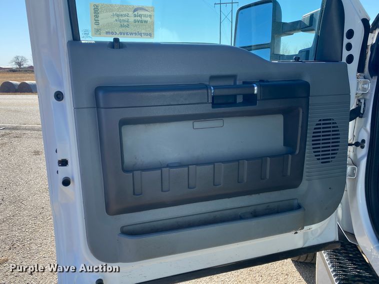 image for item DL6905 2015 Ford F550 Super Duty XL  utility / service truck