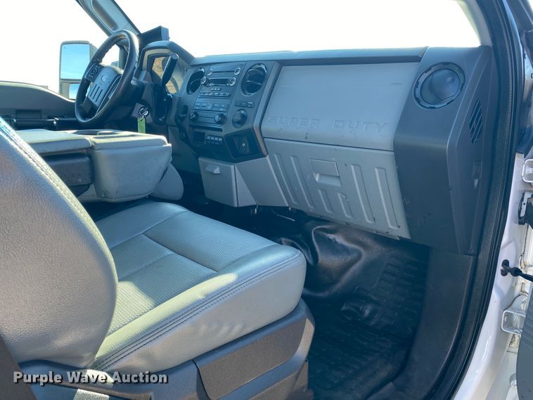 image for item DL6905 2015 Ford F550 Super Duty XL  utility / service truck