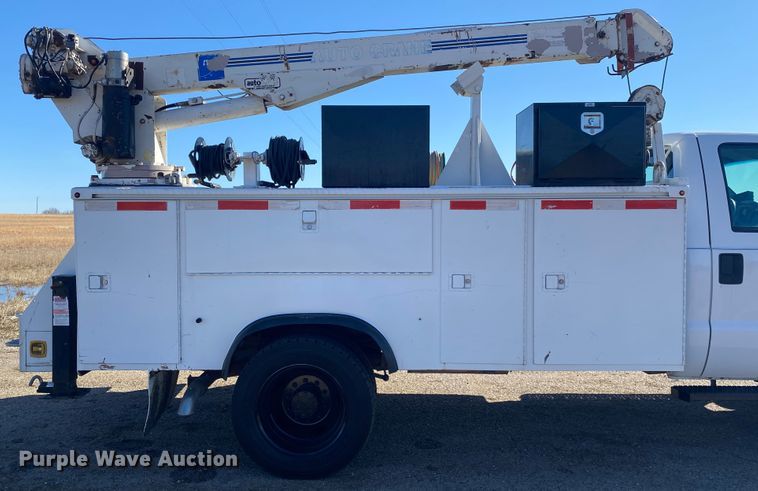 image for item DL6905 2015 Ford F550 Super Duty XL  utility / service truck