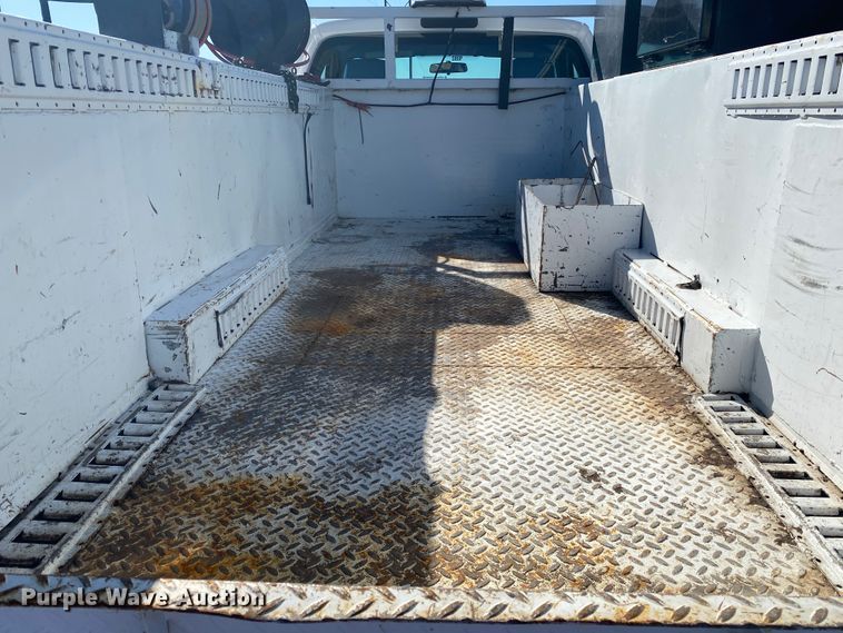 image for item DL6905 2015 Ford F550 Super Duty XL  utility / service truck