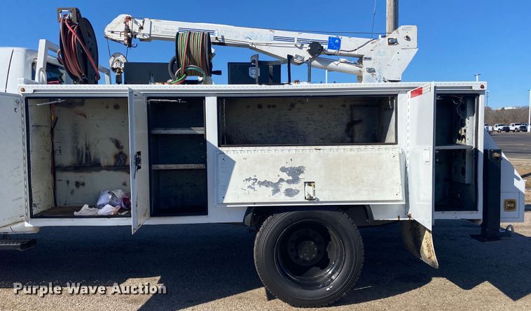 image for item DL6905 2015 Ford F550 Super Duty XL  utility / service truck