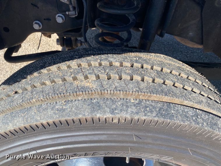 image for item DL6905 2015 Ford F550 Super Duty XL  utility / service truck