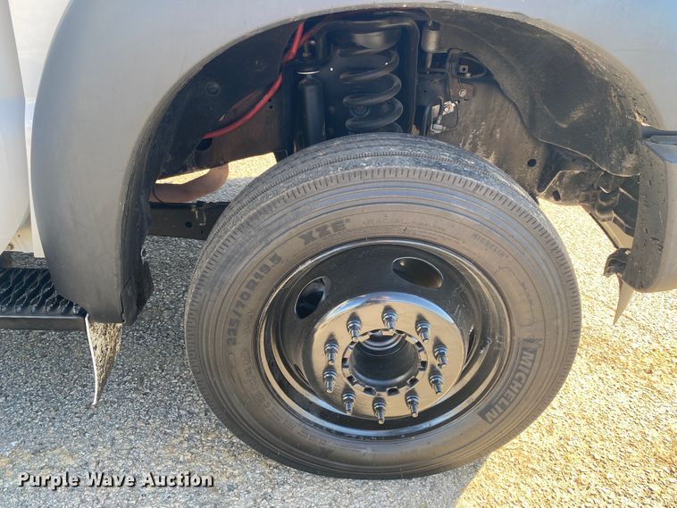 image for item DL6905 2015 Ford F550 Super Duty XL  utility / service truck