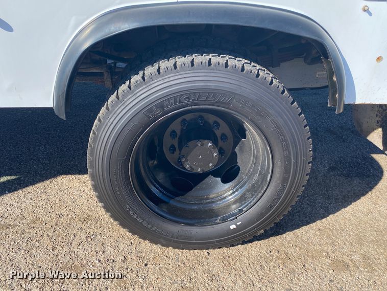 image for item DL6905 2015 Ford F550 Super Duty XL  utility / service truck