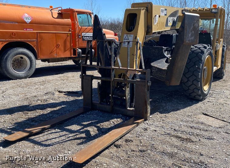 image for item DL6908 2007 Caterpillar TL943  telehandler