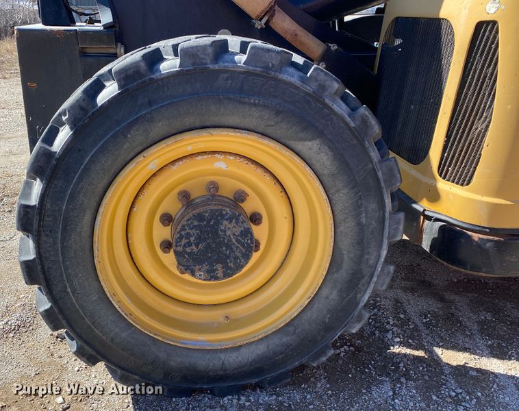 image for item DL6908 2007 Caterpillar TL943  telehandler