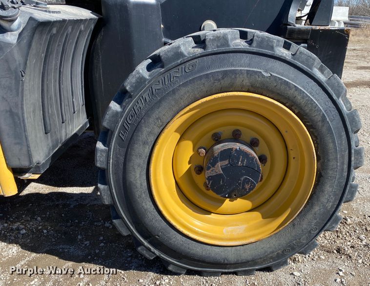 image for item DL6908 2007 Caterpillar TL943  telehandler