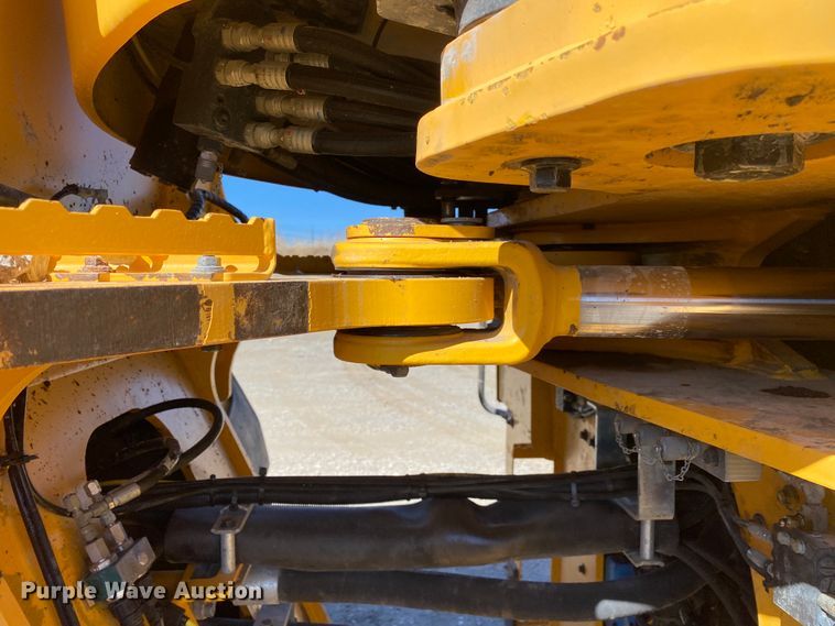 image for item DL6910 2013 Volvo L220G  wheel loader