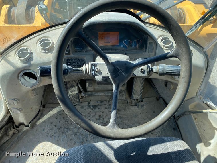 image for item DL6910 2013 Volvo L220G  wheel loader