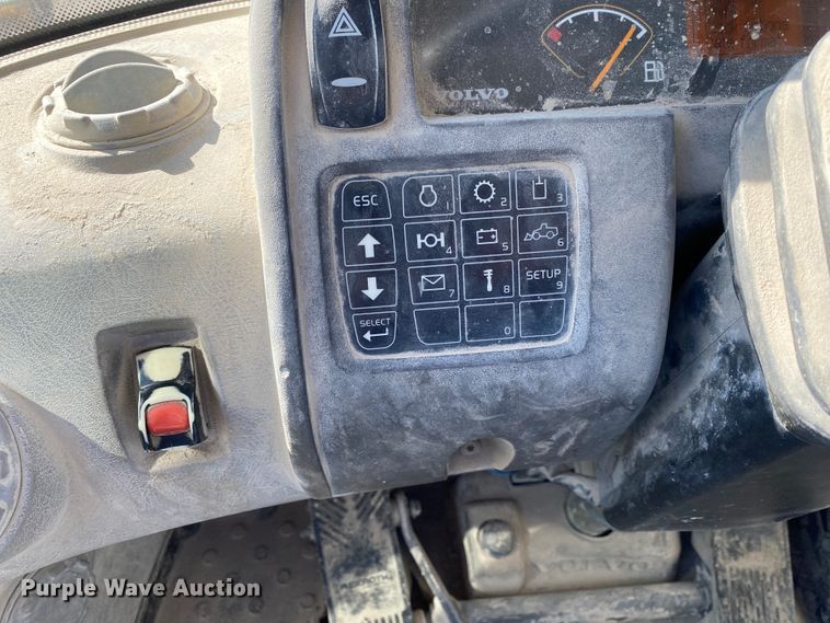 image for item DL6910 2013 Volvo L220G  wheel loader