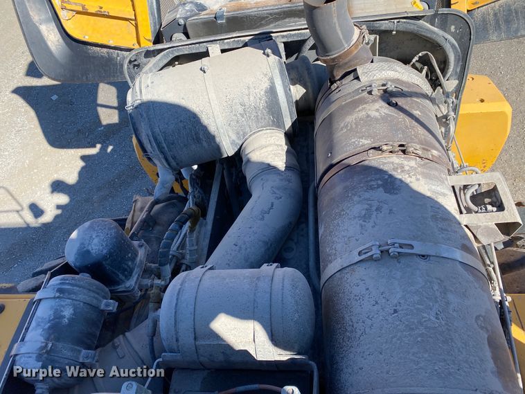 image for item DL6910 2013 Volvo L220G  wheel loader