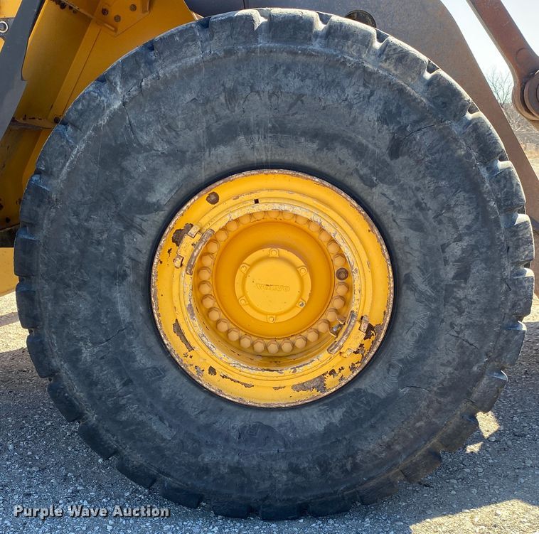 image for item DL6910 2013 Volvo L220G  wheel loader