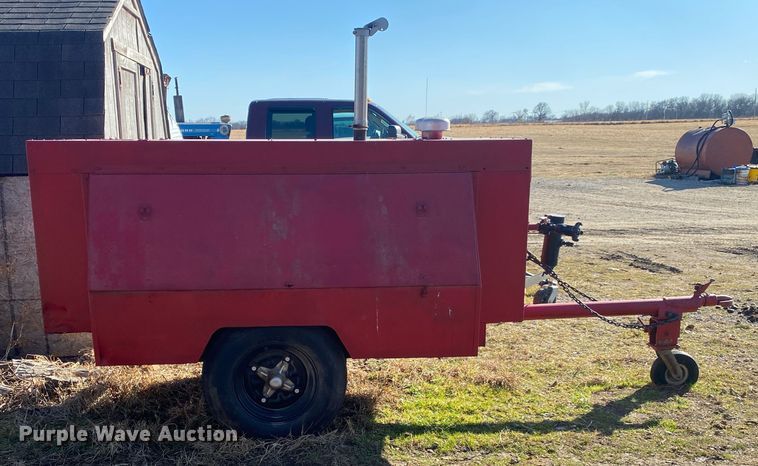 image for item DL6915 1985 Sullivan  air compressor