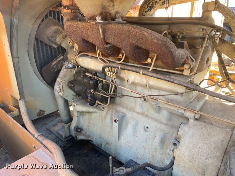 image for item DL6915 1985 Sullivan  air compressor