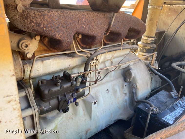 image for item DL6915 1985 Sullivan  air compressor