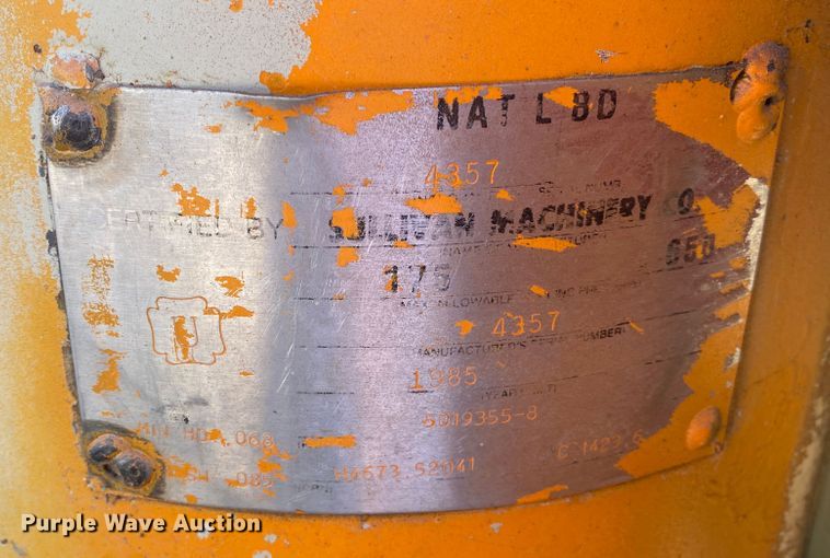 image for item DL6915 1985 Sullivan  air compressor