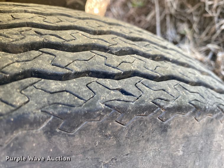 image for item DL6915 1985 Sullivan  air compressor